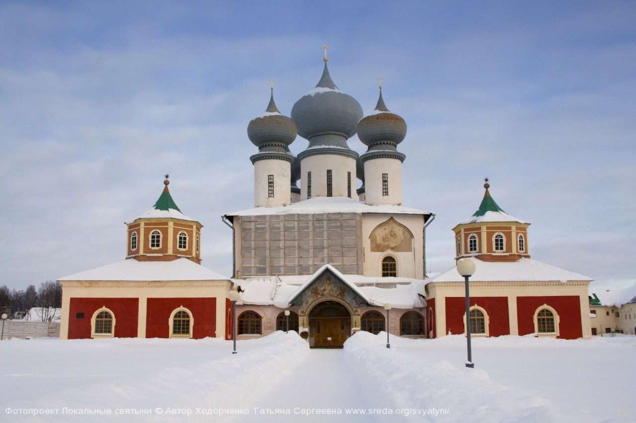 Тихвинский монастырь