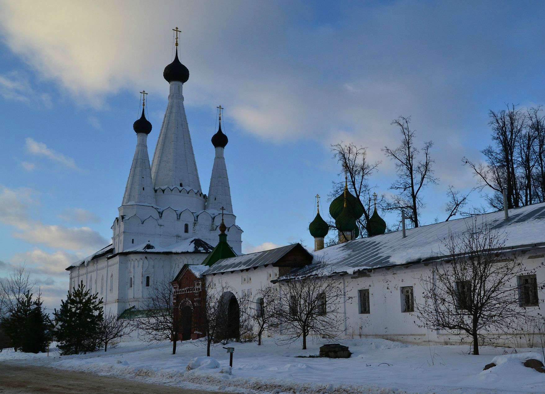 Алексеевский монастырь