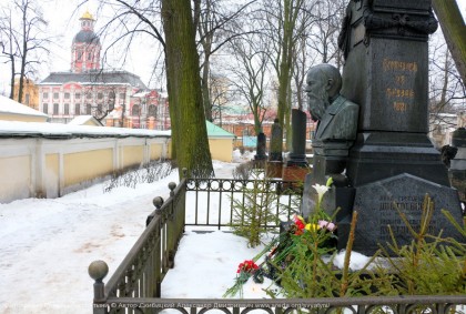 Некрополь "Мастеров искусств": могила Достоевского Ф.М.