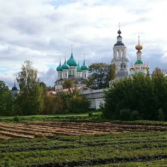 Трапезная Толгского монастыря