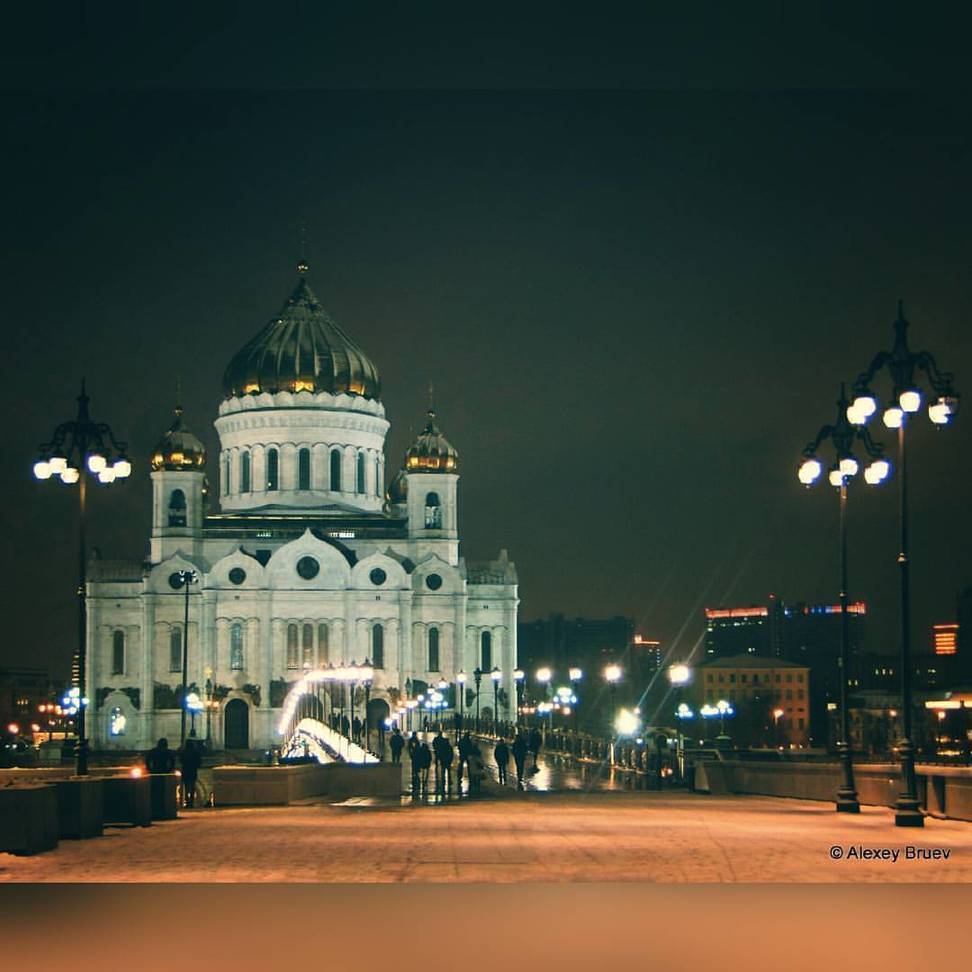 Храм христа спасителя москва афиша. Храм Христа Спасителя. Храм Христа Спасителя Саратов. Храм Христа Спасителя ЕГЭ. Казачий круг в храме Христа Спасителя.